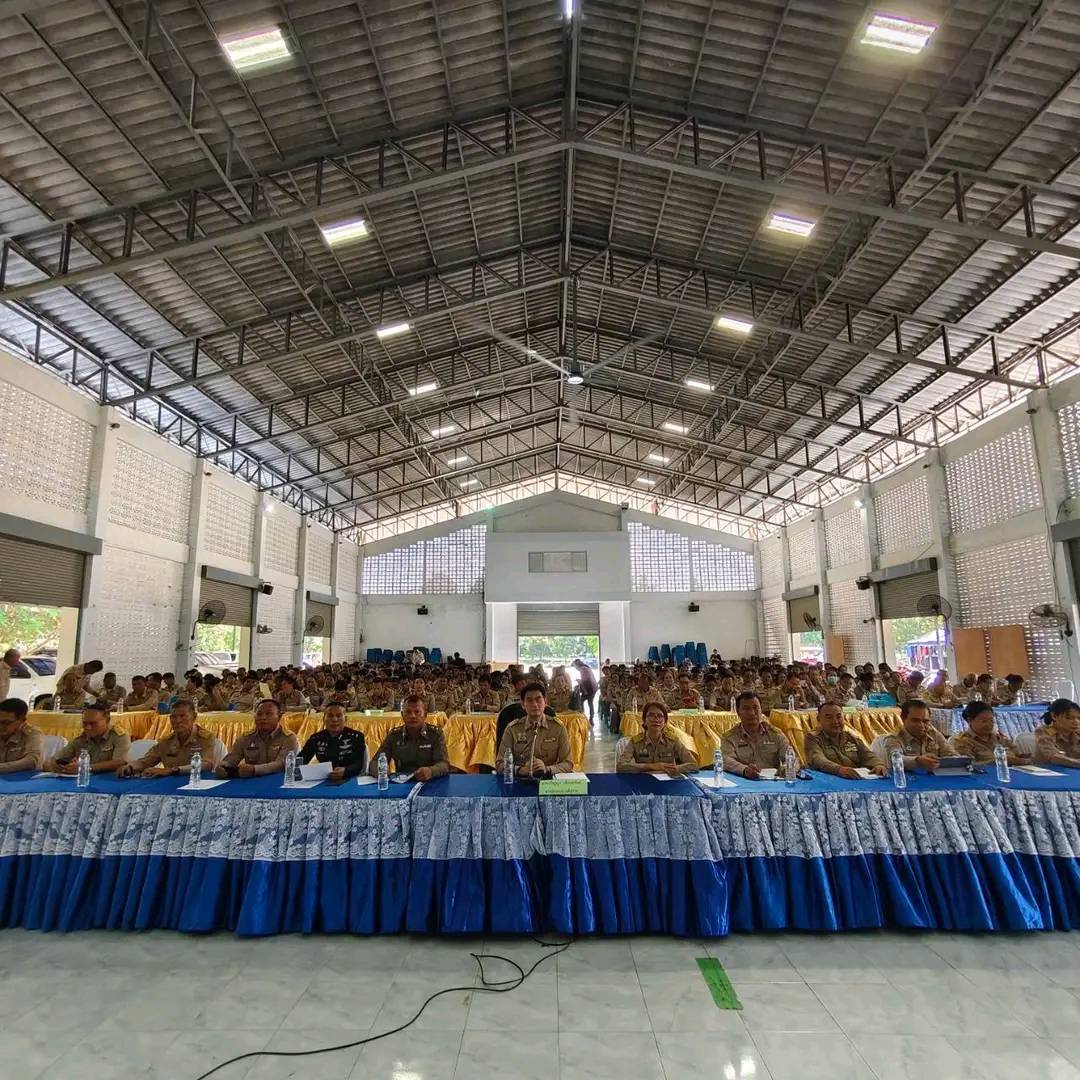 📢 พช.ยางสีสุราช จังหวัดมหาสารคาม : ร่วมประชุมกำนัน ผู้ใหญ่บ้าน ฯลฯ อำเภอยางสีสุราช ประจำเดือนตุลาคม 2569 และพิธีมอบใบประกาศนียบัตรแด่ผู้ที่ได้รับรางวัลดีเด่นด้านงานพัฒนาชุมชน